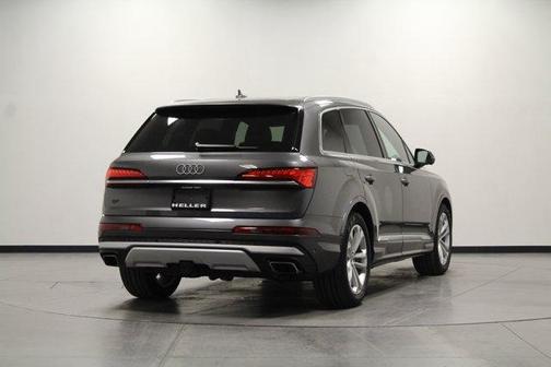 2025 Audi Q7 55 Prestige