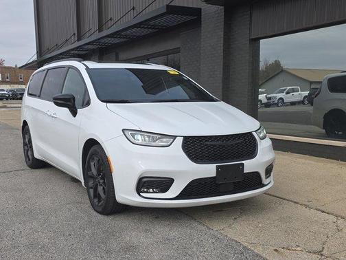 2025 Chrysler Pacifica Limited