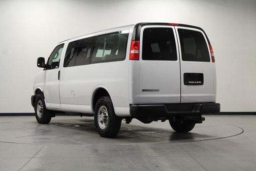 2018 Chevrolet Express 2500 LS