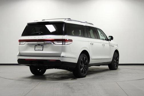 2024 Lincoln Navigator L Reserve