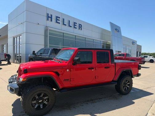 Firecracker Red Clearcoat 2020 Jeep Gladiator Sport