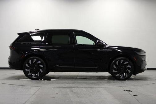 2024 Lincoln Nautilus Reserve