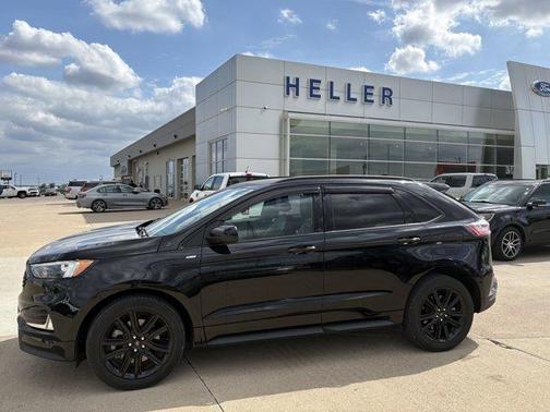 Black Metallic 2022 Ford Edge ST Line