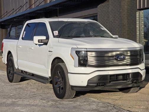 2023 Ford F-150 Lightning LARIAT