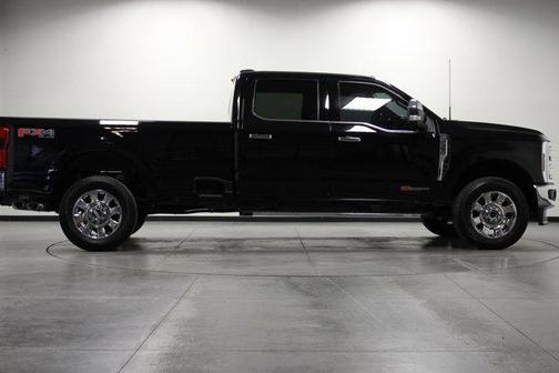 2024 Ford F-350 Lariat Super Duty