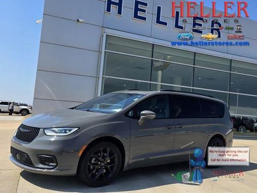 2022 Chrysler Pacifica Touring-L