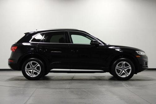 Brilliant Black 2019 Audi Q5 2.0T Premium
