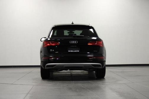 Brilliant Black 2019 Audi Q5 2.0T Premium