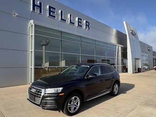 Brilliant Black 2019 Audi Q5 2.0T Premium