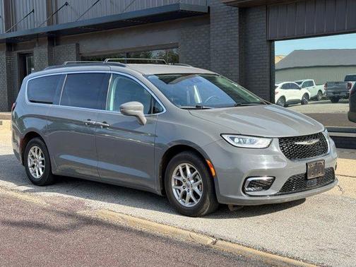 Ceramic Gray Clearcoat 2022 Chrysler Pacifica Touring-L