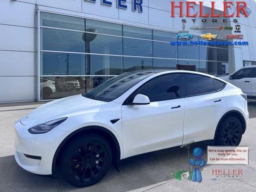 Pearl White Multi 2023 Tesla Model Y Long Range