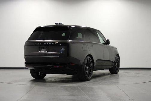 Charente Grey 2023 Land Rover Range Rover P400 SE