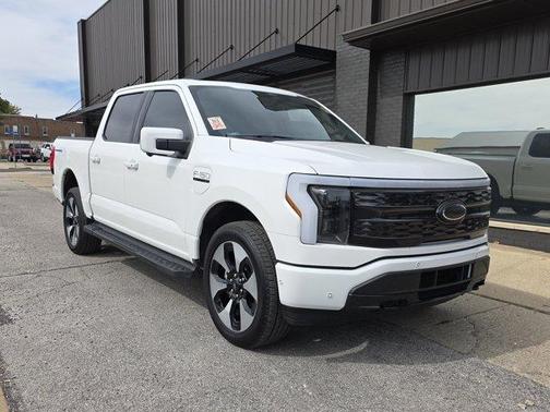 2022 Ford F-150 Lightning Platinum