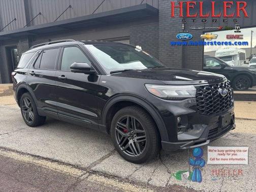 Black Metallic 2025 Ford Explorer ST-Line