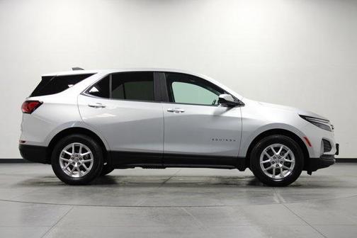 Silver Ice Metallic 2022 Chevrolet Equinox 1LT