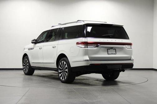 White Metallic 2024 Lincoln Navigator L Reserve