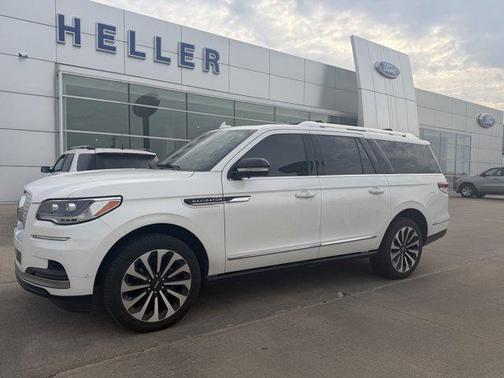 White Metallic 2024 Lincoln Navigator L Reserve