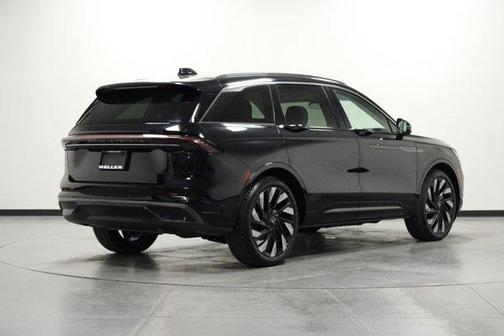 2024 Lincoln Nautilus Black Label