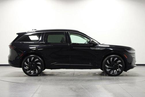 2024 Lincoln Nautilus Black Label
