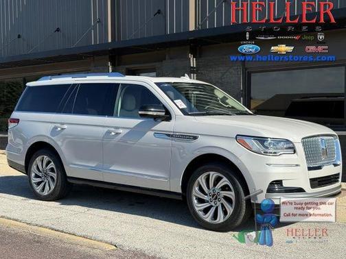 Ceramic Pearl Metallic 2024 Lincoln Navigator Reserve
