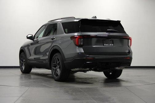 Carbonized Gray Metallic 2026 Ford Explorer ST-Line
