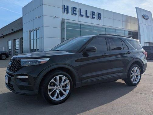 Black 2020 Ford Explorer ST