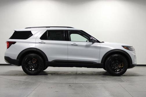 Space White Metallic 2026 Ford Explorer Tremor