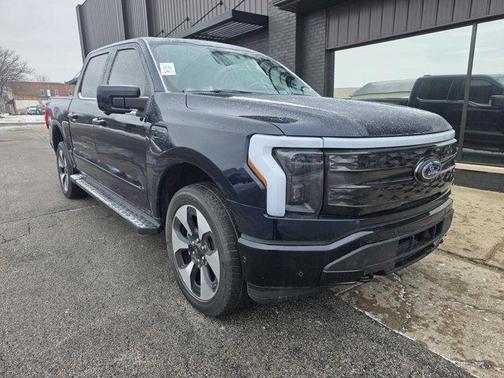 2022 Ford F-150 Lightning Platinum