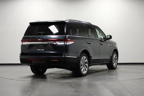 2024 Lincoln Navigator Premiere