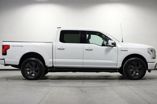 2023 Ford F-150 Lightning LARIAT