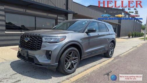 Gray Metallic 2025 Ford Explorer ST-Line