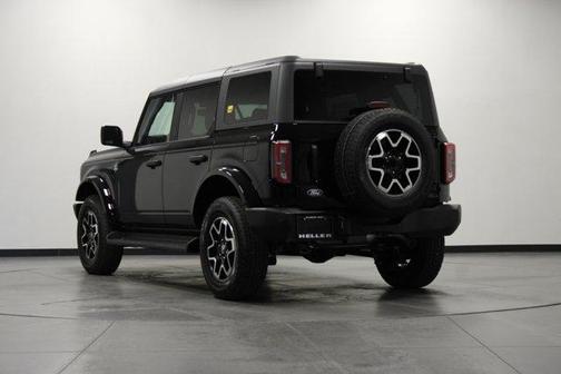 Shadow Black 2026 Ford Bronco Outer Banks