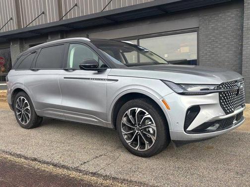 2024 Lincoln Nautilus Reserve