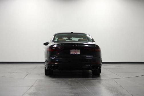 2023 Audi S8 4.0T quattro