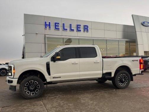 2025 Ford F-250 Platinum