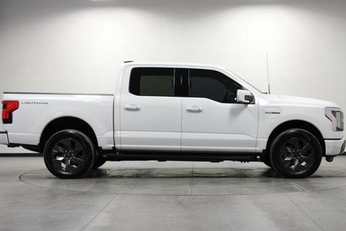 2023 Ford F-150 Lightning LARIAT