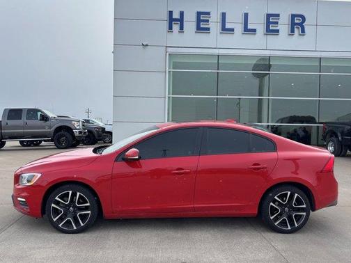 2017 Volvo S60 T5 Dynamic