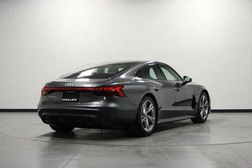 2023 Audi e-tron GT Premium Plus