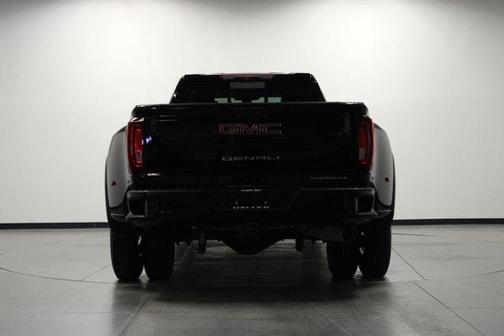 2023 GMC Sierra 3500 Denali