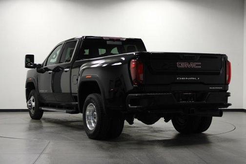 2023 GMC Sierra 3500 Denali