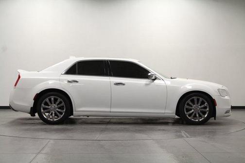 2016 Chrysler 300C Base