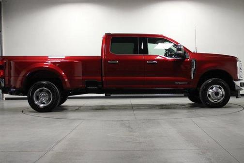 2025 Ford F-350 Lariat Super Duty