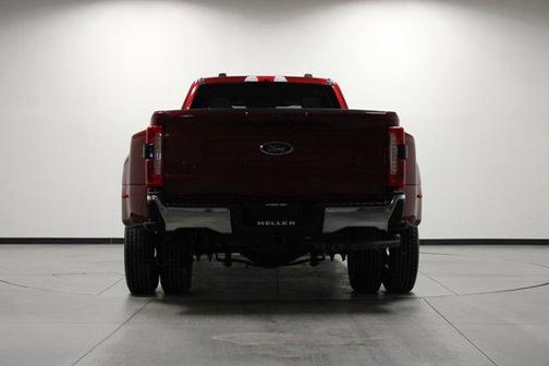 2025 Ford F-350 Lariat Super Duty