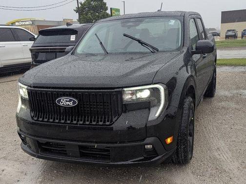 Shadow Black 2026 Ford Maverick Lobo Standard