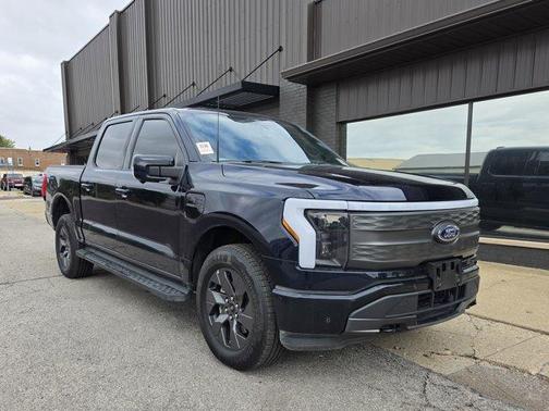 2022 Ford F-150 Lightning LARIAT