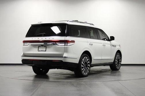 2022 Lincoln Navigator Black Label