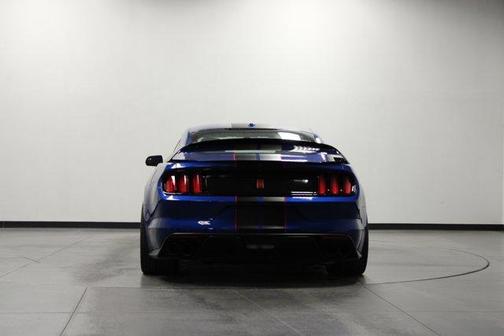 2017 Ford Shelby GT350 Base