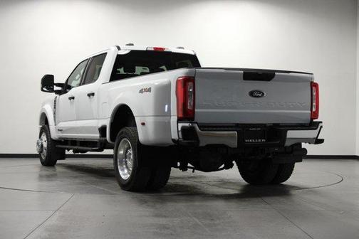 Oxford White 2026 Ford F-450 XLT