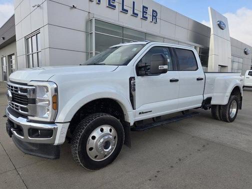 Oxford White 2026 Ford F-450 XLT