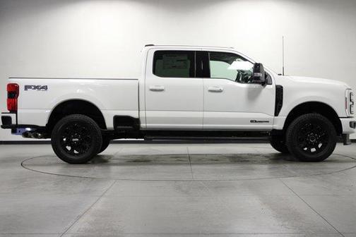 Star White 2026 Ford F-350 Lariat Super Duty